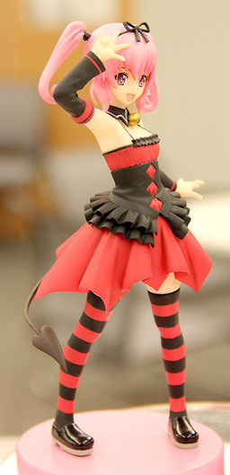nana deviluke figure