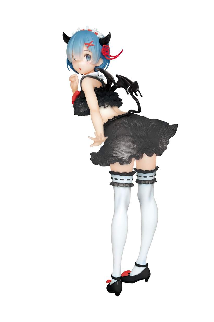 rem summer beach figure